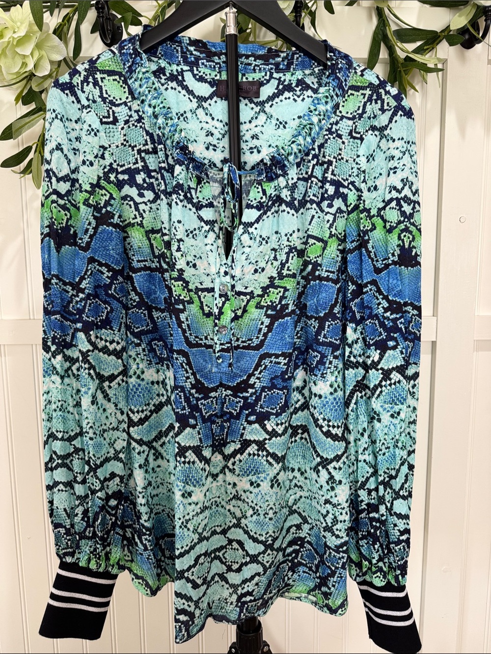 #784 HALE BOB Blue & Green Snake-Print Peasant Blouse w Cool Cuffs